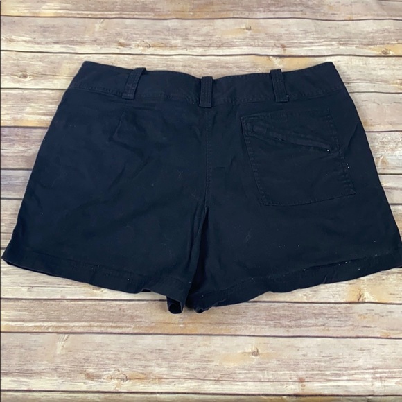 16 Secure pocket Stretch Shorts - Picture 3 of 3
